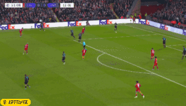 意天空：DV9内收肌疲劳目前已经返回意大利，他没有出现伤病