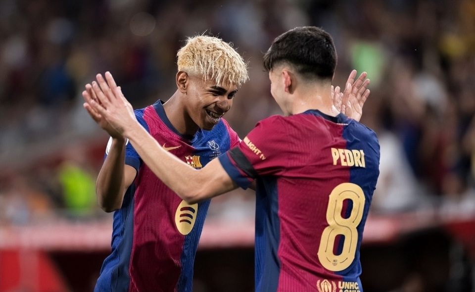 足球报：邵佳一有四大特质被认可，熟悉足协和国字号工作