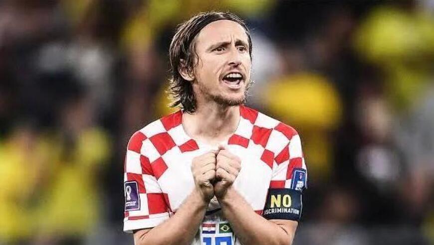 球迷：今天这队真的帅疯了