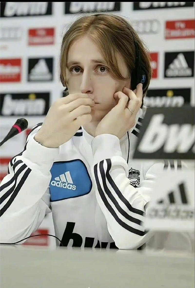 弗兰克：我享受的认可与尊重是钱换不来的，未来首选留中国