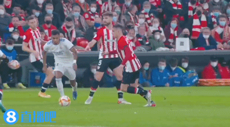 英超焦点战：利物浦主场迎战热刺,